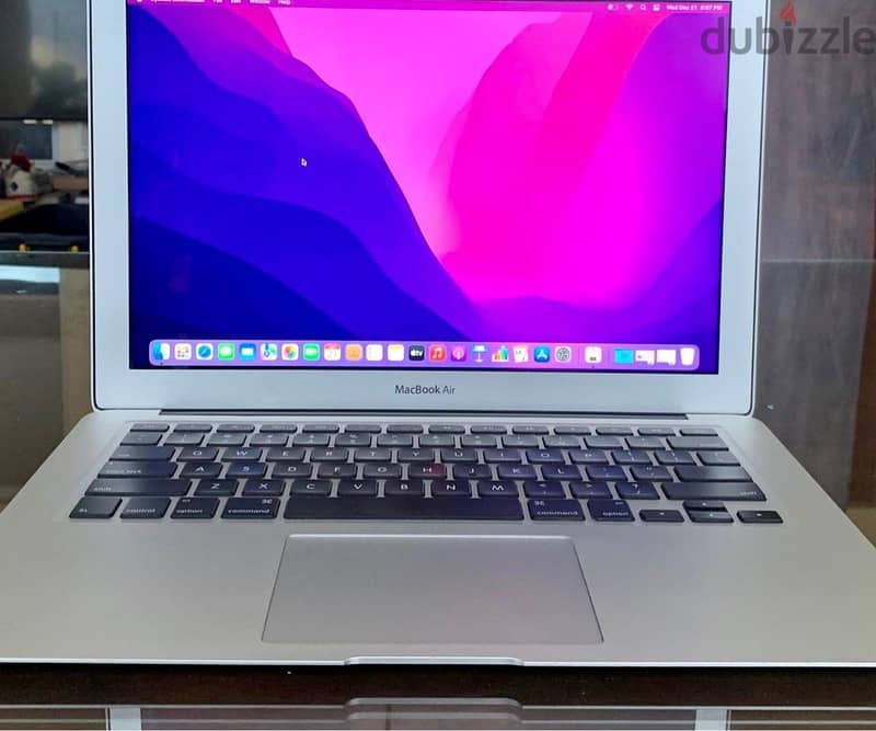 Macbook Air 2015 8/128 بحاله ممتازه 3