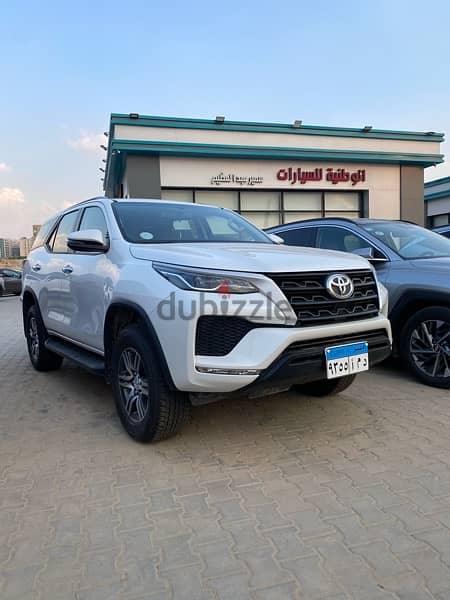 Toyota Fortuner 2024 3