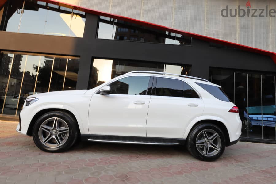 Mercedes-Benz GLE-Class 2024 3