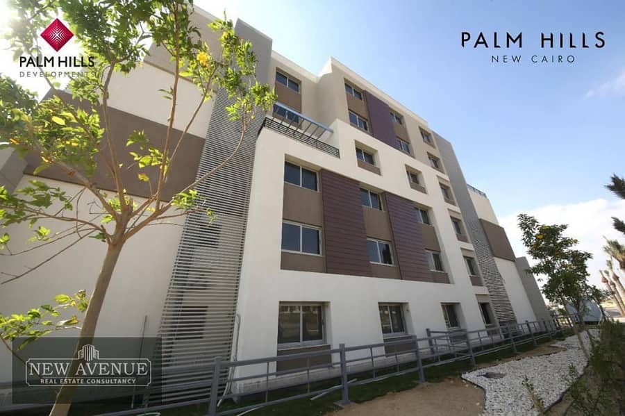 prime location Apartment in palm hills New Cairo 4