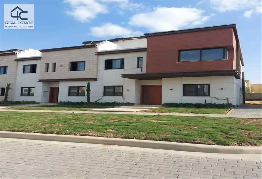 Townhouse middle View Landscape for sale in Azzar Infinity 7