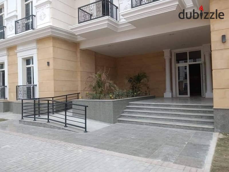 Ready to move in alamin apartment for sale in installment / dirctly on lagoon / fully finished / prime location 4