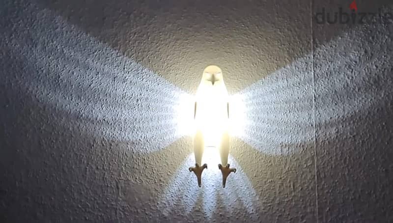 hawk  lamp with hidden lights 2