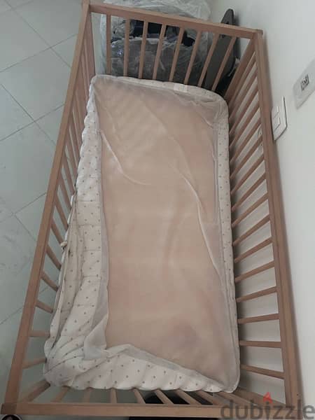 baby bed and wardrobe 3