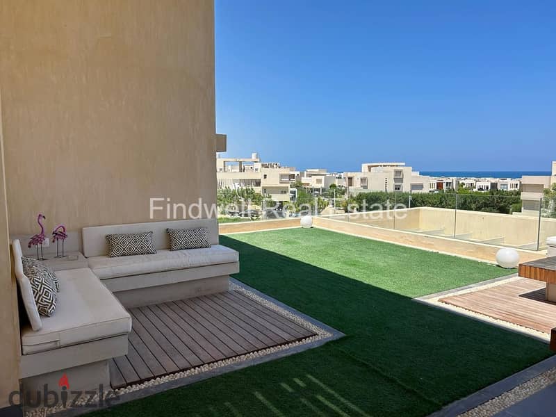 Hacienda White -North Coast  سنيور شاليه هاسيندا وايت الساحل الشمالي فيو بحر تشطيب فاخر بالفرش استلام فوري 2