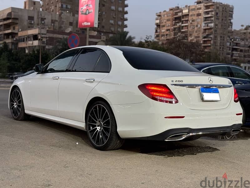 Mercedes Benz E200 2018 4