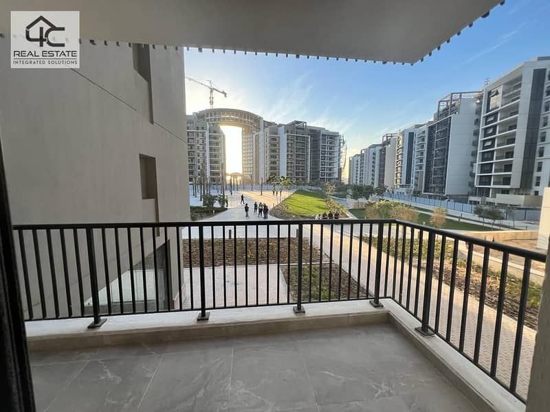 Distinctive apartment with landscape view, finished, with air conditioners, 177 sqm, with 14 sqm terrace, in Zed Settlement 5