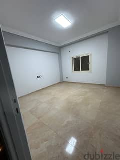 شقة للأيجارفى الياسمين فيلات على محور احمد شوقى _for rent newcairo