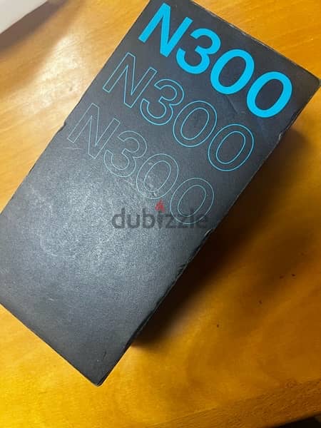 One plus n300 with full box like new 2