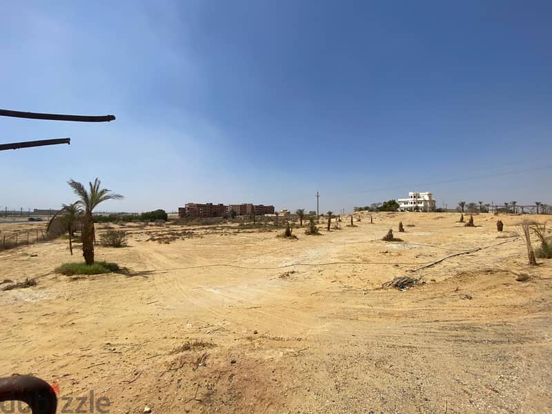 25 Acres (100,000 m2) + Furnished Villa & More 35mins from 6October 1