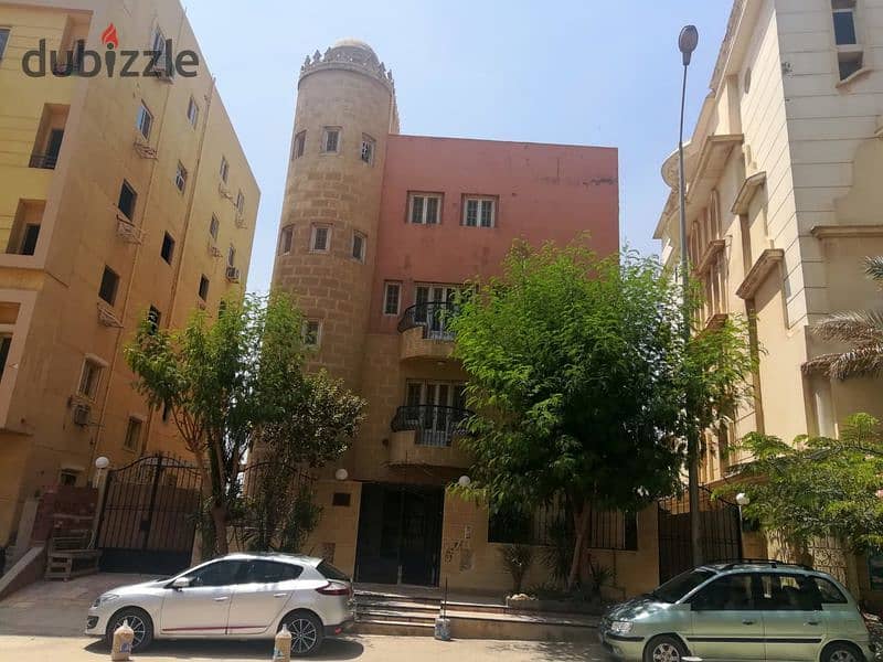 Building 350m for sale on  Corniche Street , Ready to move , fully finished 3