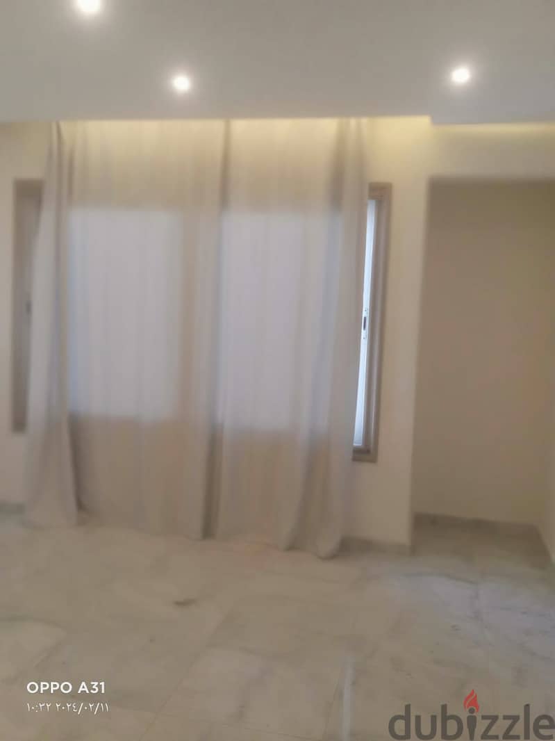 شقة للبيع في كمبوند جالريا مون فالي - Apt for sale in Galleria 10