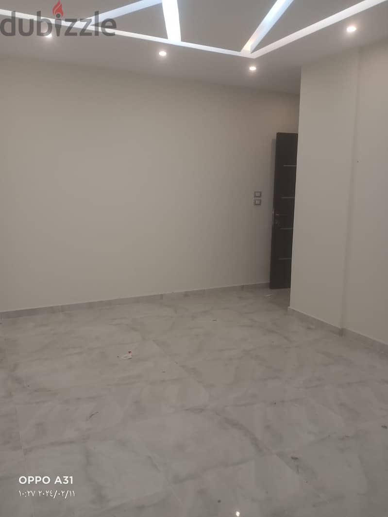 شقة للبيع في كمبوند جالريا مون فالي - Apt for sale in Galleria 14