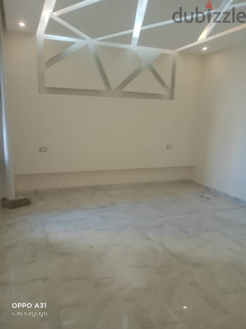 شقة للبيع في كمبوند جالريا مون فالي - Apt for sale in Galleria 15