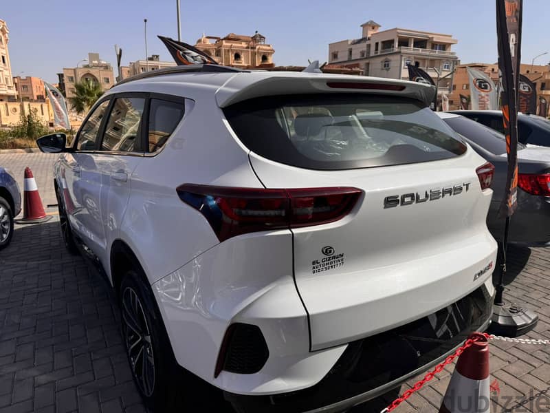 ساويست  DX 8 s 2024 7 مقاعد 7