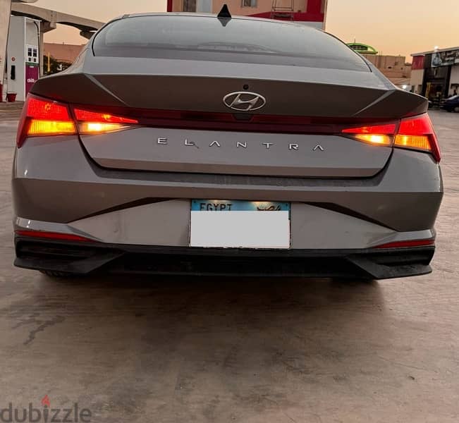 للايجار هيونداي النترا cn7 للايجار Hyundai Elantra cn7 for rent 2