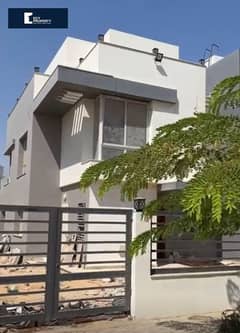 Upgrade to your New Standalone villa now with 5% down payment rest over 8 years in Hyde Park October 0