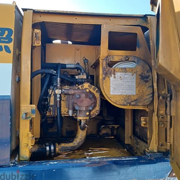 Komatsu pc200 حفار كوماتسو حفارات يابانى مجهز بحالة جيدة 7