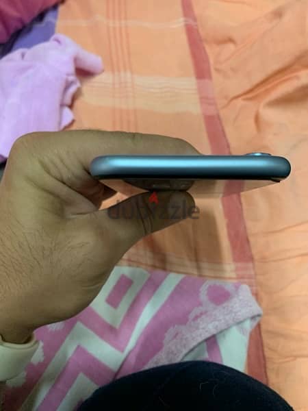 Iphone XR like new 128GB 8