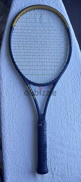 wilson tennis racket (like new) 5