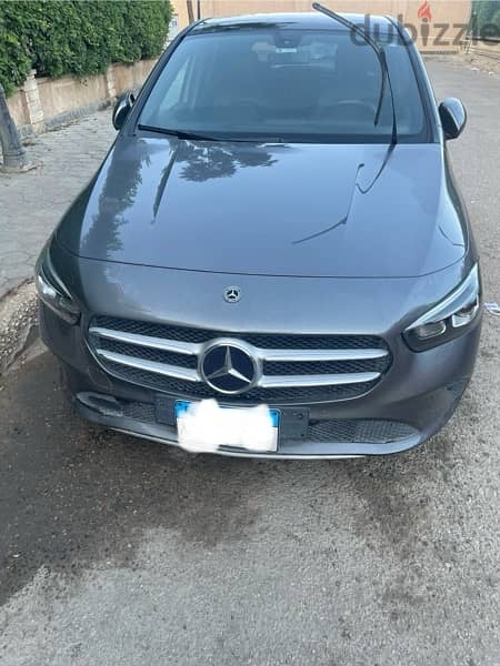 Mercedes-Benz B180 2021 0