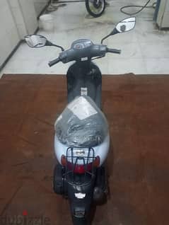 اسكوتر صغير سوزوكي بحالة زيرو 50cc