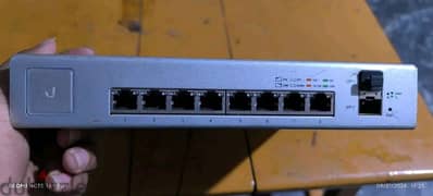 Unifi 8 Port PoE Gigabit Managed Switch