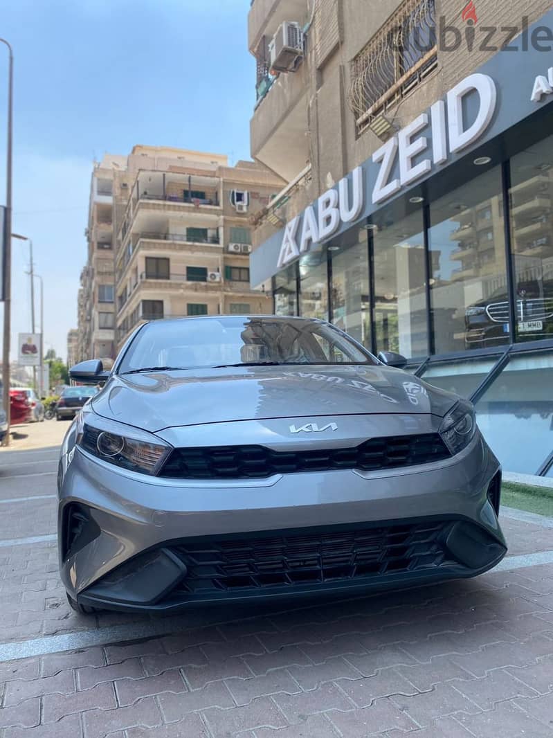 Kia Grand Cerato كيا جراند سيراتو 2024 3