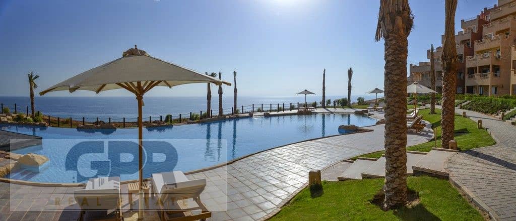 توين هاوس مميز للبيع علي إطلالة كاملة على البحر في تلال السخنه | Distinctive twin house for sale with full sea view in Telal El Sokhna 0