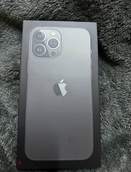 Apple iPhone 13 Pro Max 128GB Mint Condition. 6