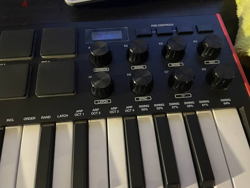 Akai Mpk Mini MK3 Midi Controller 5