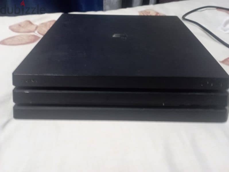 PS4 pro 1tb 6