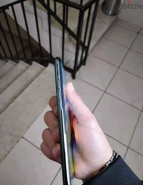 iphone 11 pro max خطين 2