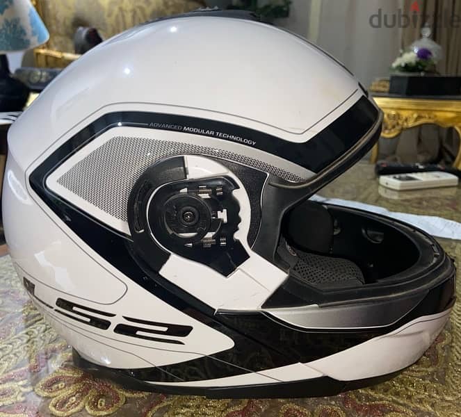 helmet ls2 like new 2