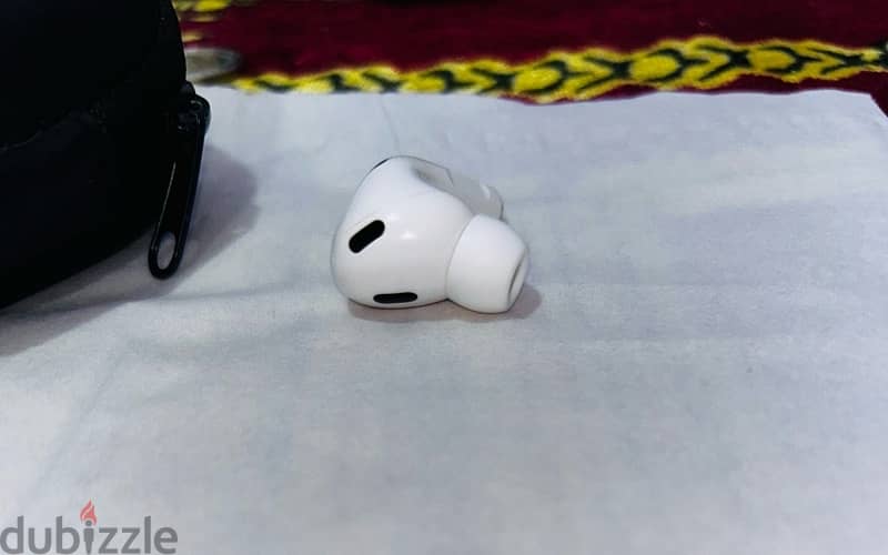 airpods pro 2 USB C left side only(فردة شمال ايربودز برو ٢  تايب سى  ) 2