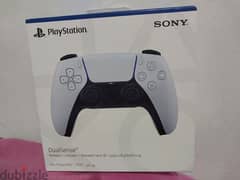 new ps5 controller  -  دراع بلايستيشن جديد