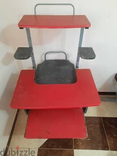 ترابيزة كمبيوتر computer table