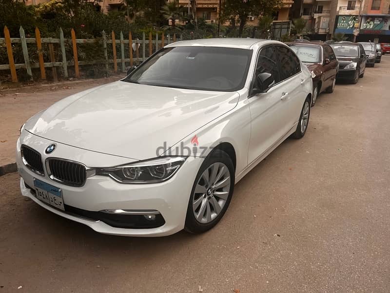 BMW 318 2019 فابريكا بالكامل 7