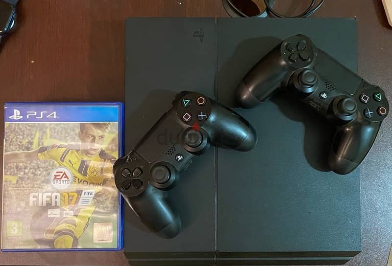 ps4 fat 1 tb very clean home use few months 2