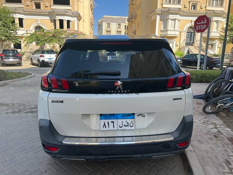 Peugeot 5008 2019 gt line 15