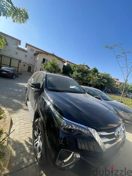 Toyota Fortuner 2019 7