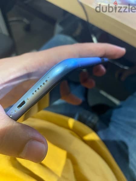 IPhone XR 6