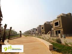 Apartment with Garden for sale semi finished and ready to move in Palm hills new Cairo