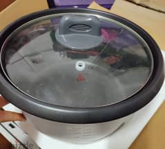 rice cooker black & decker 2.8 L used for just 4 days 0