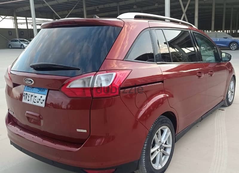 Ford C-max 2017 1