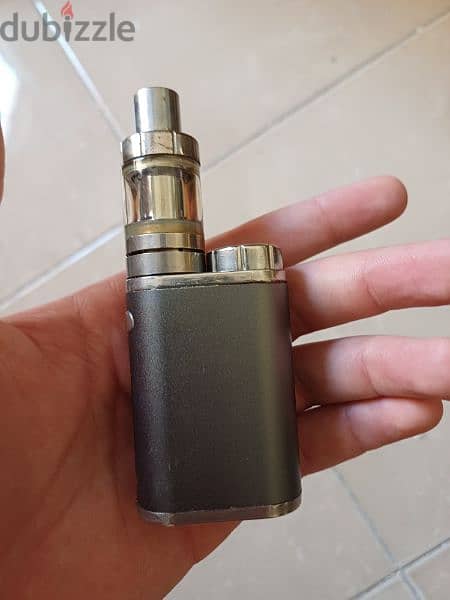 vape istick pico معها ليكويد 1