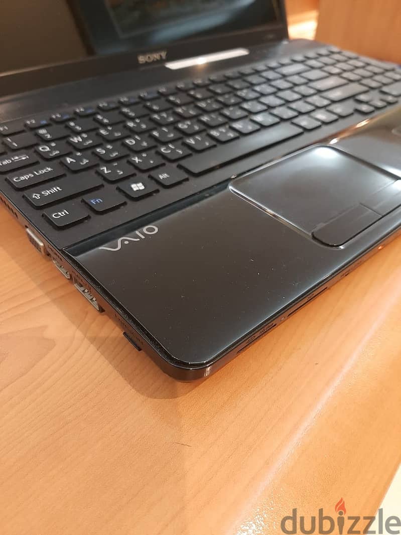 Sony Vaio  لاب توب 4