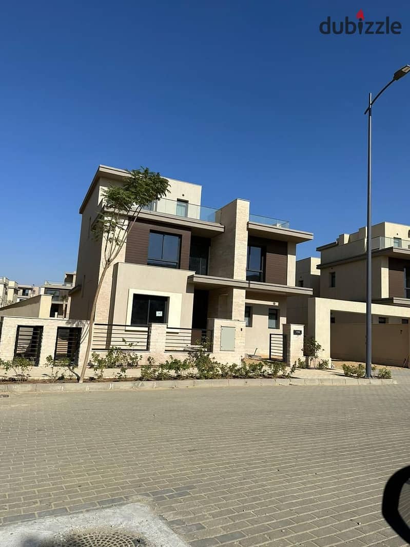 Receive immediately a twin house in a prime location in Sheikh Zayed from SODIC in installments 8