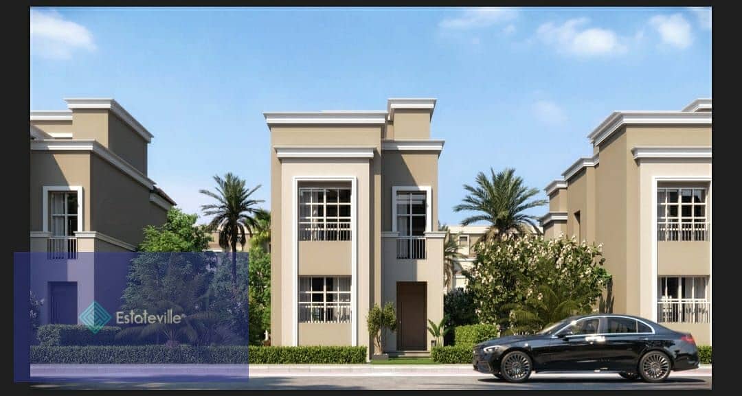 Independent villa 175 meters net in a fully villas compound in Mostakbal City directly on the Amal Axis and in front of Madinaty with a down payment o 3