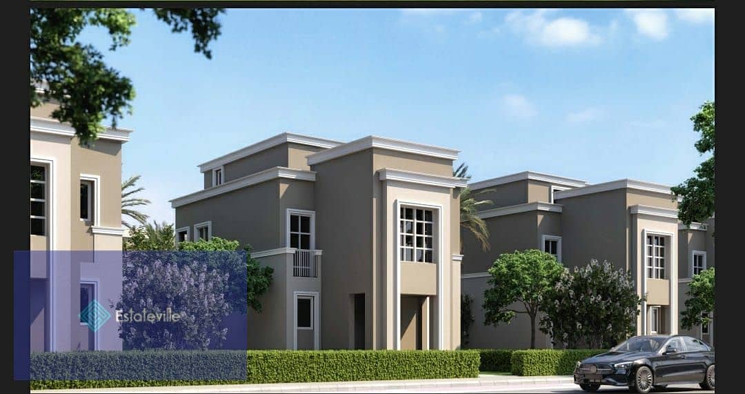 Independent villa 175 meters net in a fully villas compound in Mostakbal City directly on the Amal Axis and in front of Madinaty with a down payment o 4